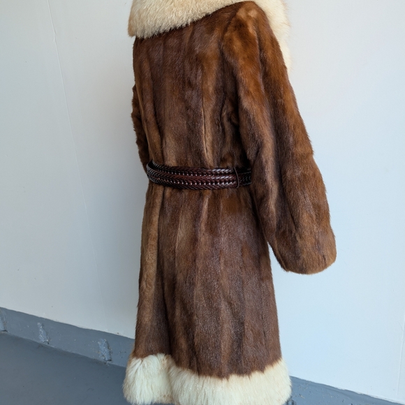 Vintage Mink Fur Coat With Fox Fur Collar And Trim - Picture 6 of 16
